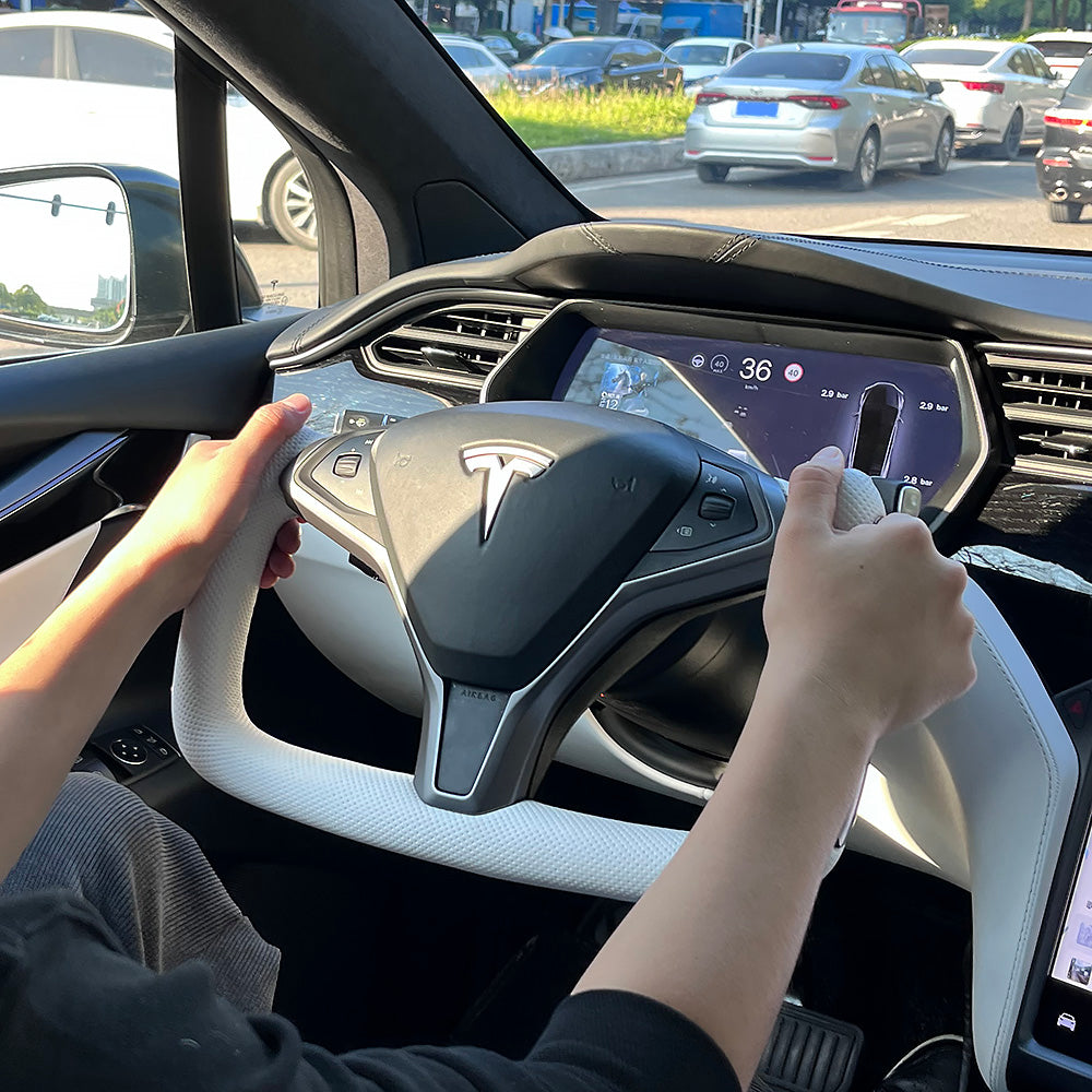 Volante personalizado con calefacción de fibra de carbono estilo yugo del modelo S/ X